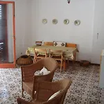 Hébergement de vacances Deliziosa Casa Con Giardino