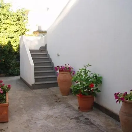 Deliziosa Casa Con Giardino 펜션 리파리