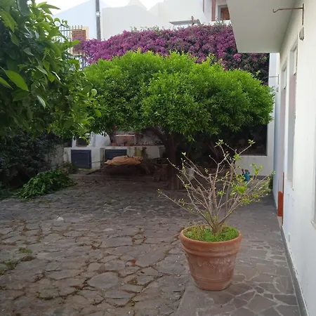 Vakantiehuis Deliziosa Casa Con Giardino Lipari (Isola Lipari)